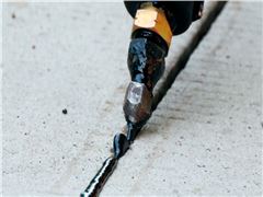 瀝青灌縫膠性能特點、用途、規格型號及施工流程