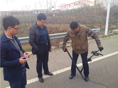公路裂縫貼的使用原理