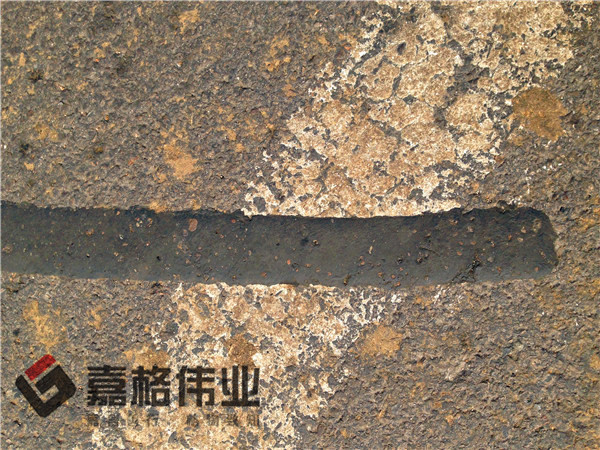 2014年遼寧路面裂縫貼縫帶施工項目照片