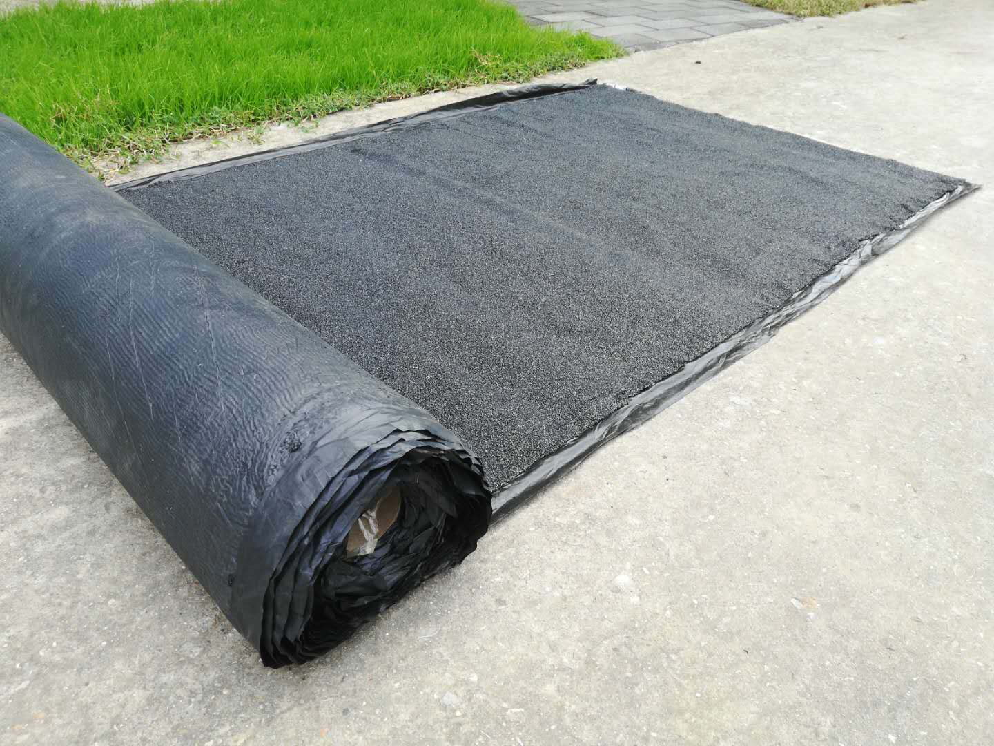 公路網裂貼快速及時處理面層集料顆粒脫落問題